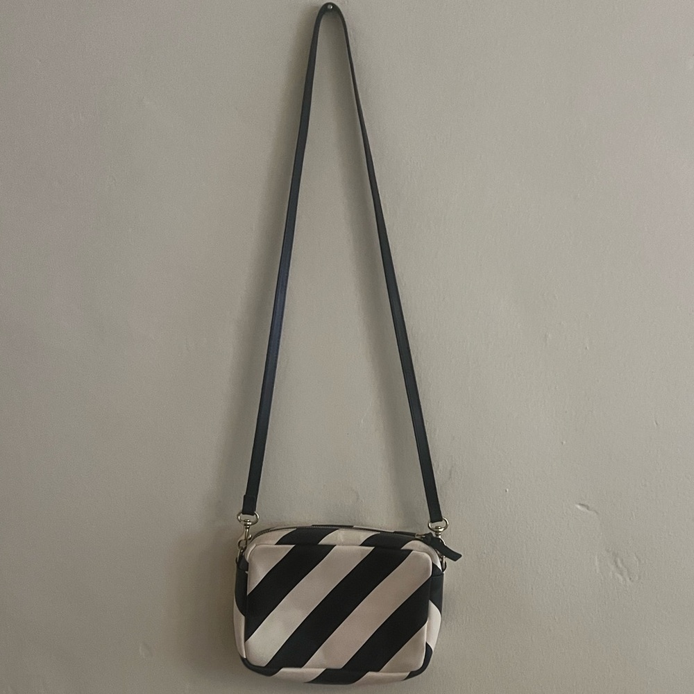 Midi Sac Clare V. Crossbody Black and White bag